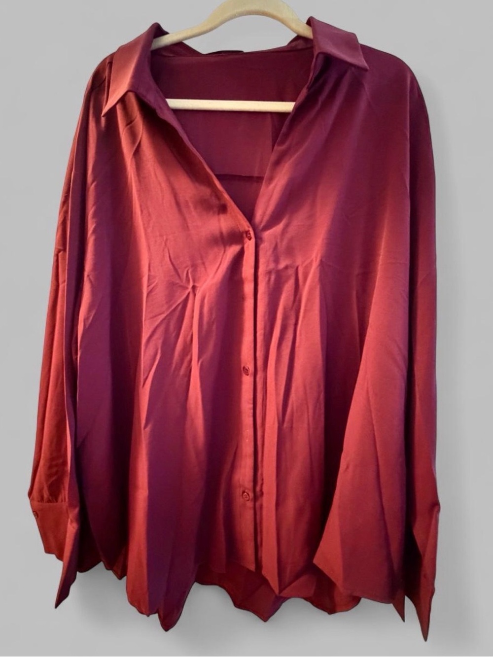 SHEIN Women's Button-Down Shirt in Burgundy